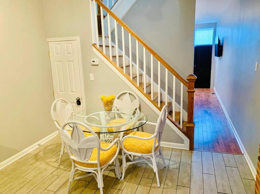 Upscale 2Bd/1.5Ba Townhome Mins To Jhh & Downtown Baltimore Dış mekan fotoğraf